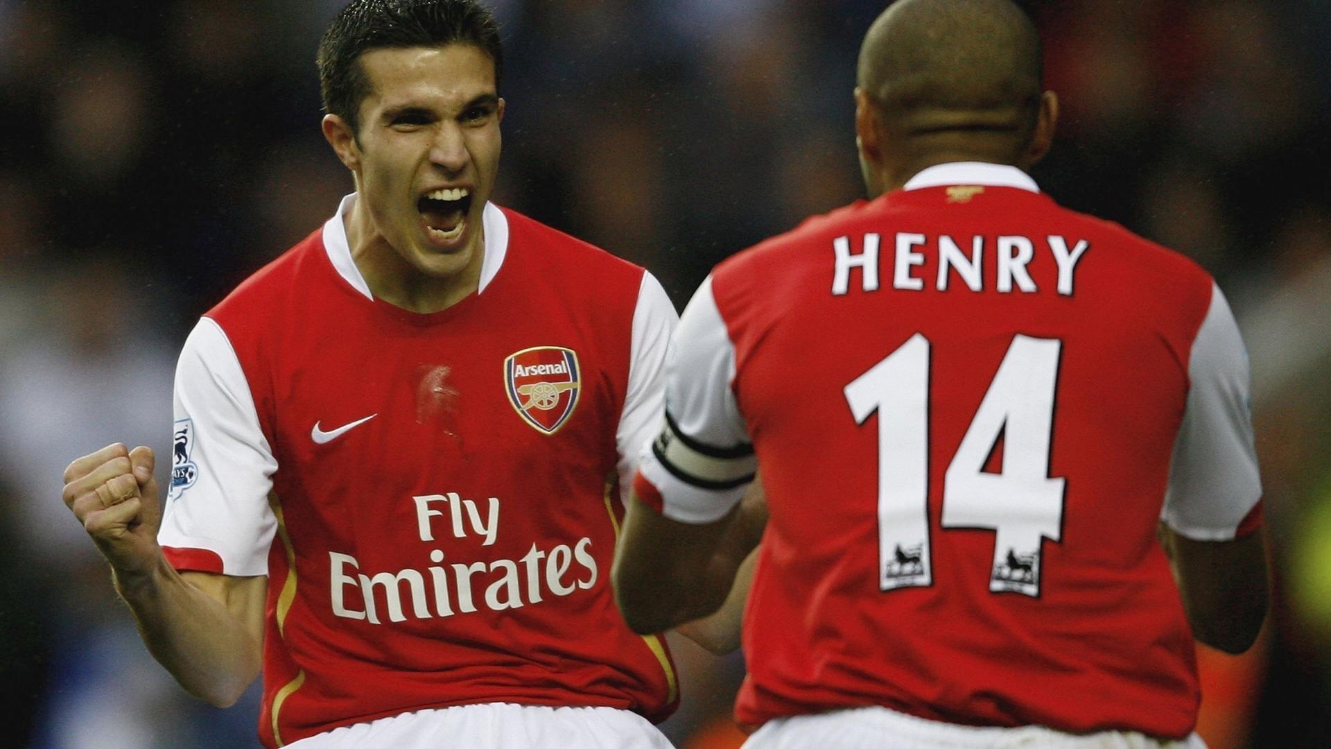 VAR技术再引争议!关键判罚左右比赛胜负,球迷与专家激烈辩论