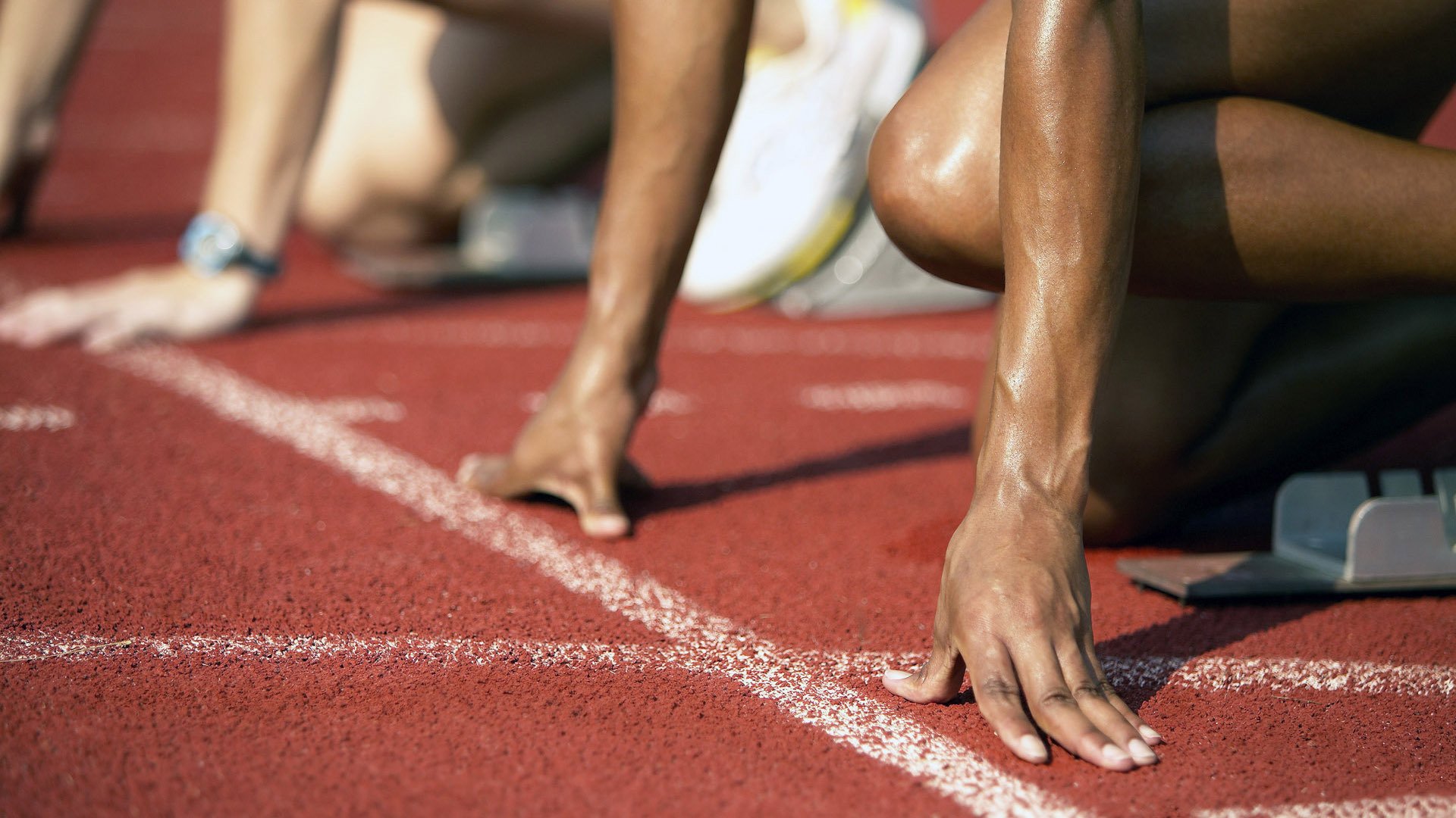 短道速滑世锦赛激战正酣 中国队力夺混合接力金牌